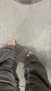 Cindy Tran feet photo thumbnail