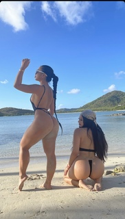 Cindy Tran feet photo thumbnail