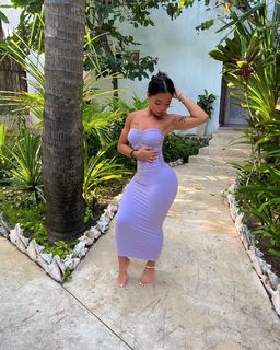 Cindy Tran feet photo thumbnail