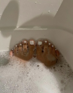 Cindy Tran feet photo thumbnail