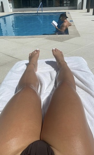 Cindy Tran feet photo thumbnail