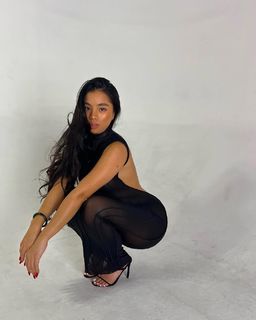 Cindy Tran feet photo thumbnail