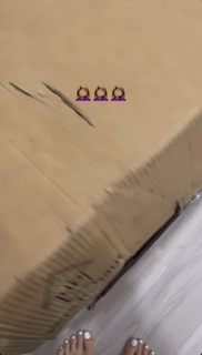 Cindy Tran feet photo thumbnail