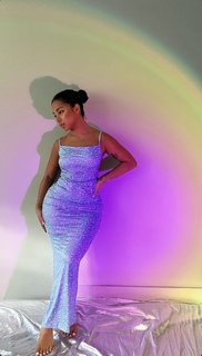 Cindy Tran feet photo thumbnail