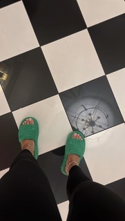 Cindy Tran feet photo thumbnail