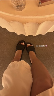 Cindy Tran feet photo thumbnail