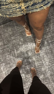 Cindy Tran feet photo thumbnail