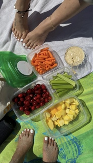 Cindy Tran feet photo thumbnail