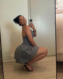 Cindy Tran feet photo thumbnail