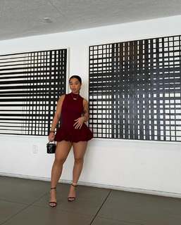 Cindy Tran feet photo thumbnail