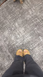 Cindy Tran feet photo thumbnail