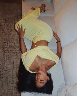 Cindy Tran feet photo thumbnail