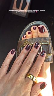 Cindy Tran feet photo thumbnail