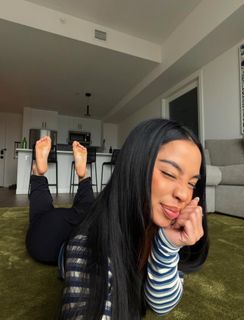 Cindy Tran feet photo thumbnail