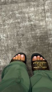 Cindy Tran feet photo 9