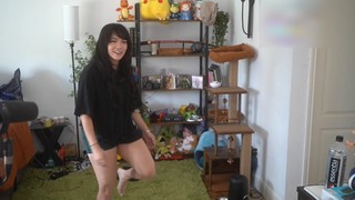 Cinnabrit feet photo thumbnail