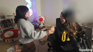 Cinnabrit feet photo thumbnail