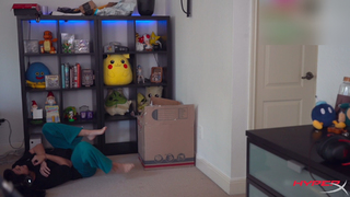 Cinnabrit feet photo thumbnail