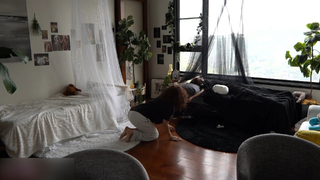 Cinnabrit feet photo thumbnail