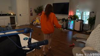 Cinnabrit feet photo thumbnail