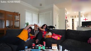 Cinnabrit feet photo 5