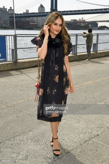 Cinta Laura Kiehl feet photo 16