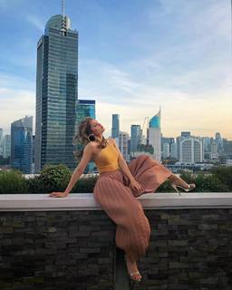 Cinta Laura Kiehl feet photo 7