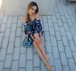 Cinta Laura Kiehl feet photo 1