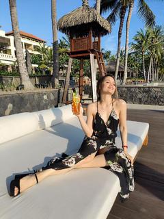 Cinta Laura Kiehl feet photo 5