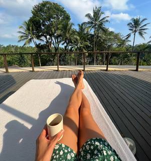 Cinta Laura Kiehl feet photo 3