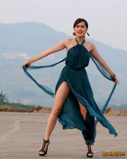 Cinta Laura Kiehl feet photo 14