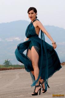 Cinta Laura Kiehl feet photo 13