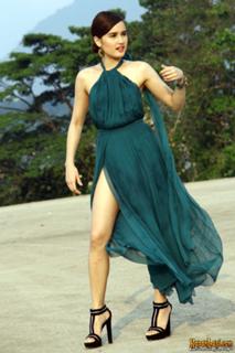Cinta Laura Kiehl feet photo 2