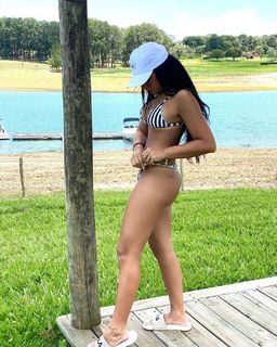 Cinthia Cruz feet photo 14