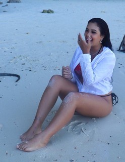 Cinthia Cruz feet photo 5