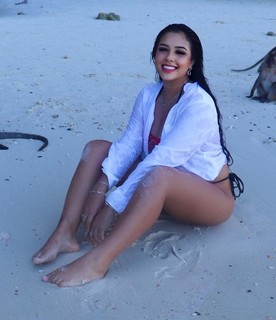 Cinthia Cruz feet photo 4