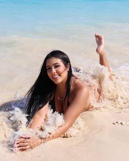 Cinthia Cruz feet photo 10