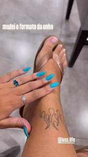Cinthia Cruz feet photo 7