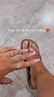 Cinthia Cruz feet photo 6