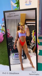 Cinthya Carmona feet photo 4