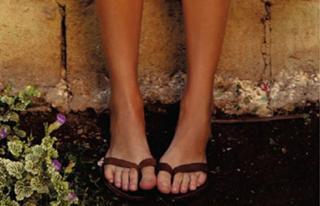 Cintia Dicker feet photo 3