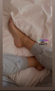 Clair Meek feet photo 16