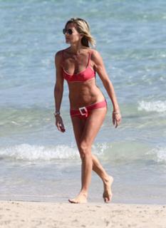 Claire Chazal feet photo 20