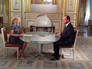 Claire Chazal feet photo 7