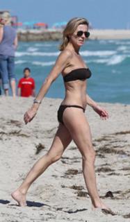 Claire Chazal feet photo 11
