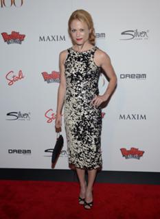 Claire Coffee feet photo thumbnail