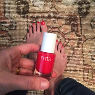 Claire Coffee feet photo thumbnail