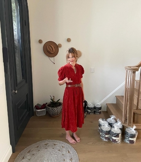 Claire Coffee feet photo thumbnail