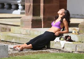 Claire Cooper feet photo 3