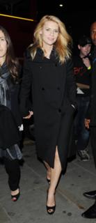 Claire Danes feet photo thumbnail